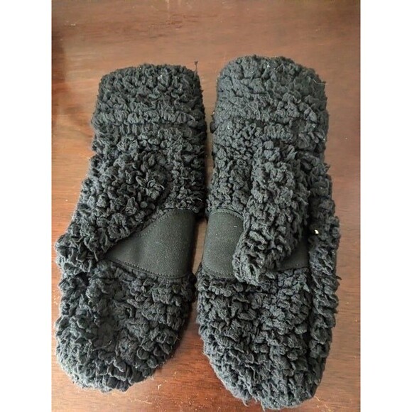 Women's Cabin Cloud Mittens - Picture 2 of 3